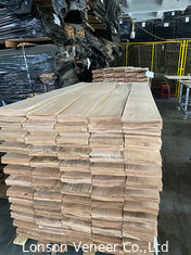 10%の湿気の木製のフロアーリングのベニヤのホワイト オーク1.2mmの幅Cの等級