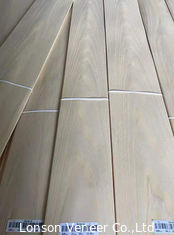 MDFのアメリカトネリコ木ベニヤの平たい箱はフロアーリングに適用するために120cmの長さを切った